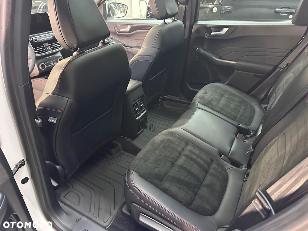 Ford Kuga 2.5 Duratec PHEV ST-LINE X - 12