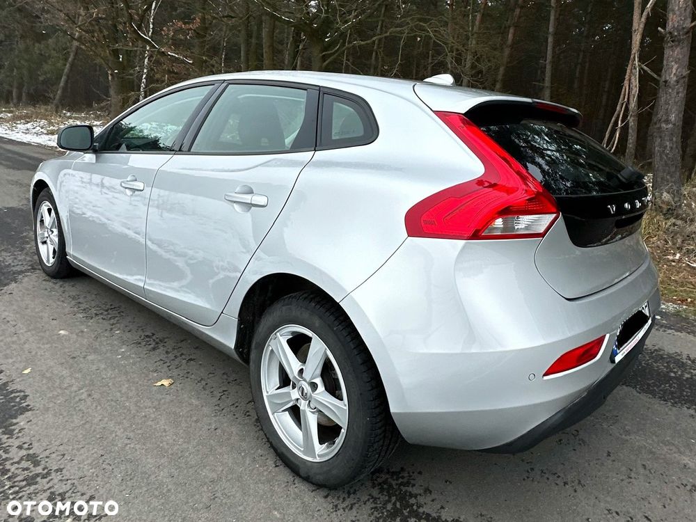 Volvo V40 D2 Summum - 5