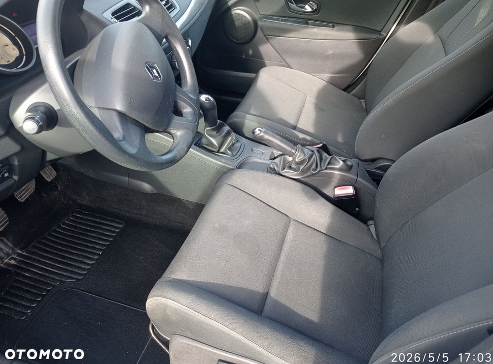 Renault Megane 1.6 16V Style Edition - 8