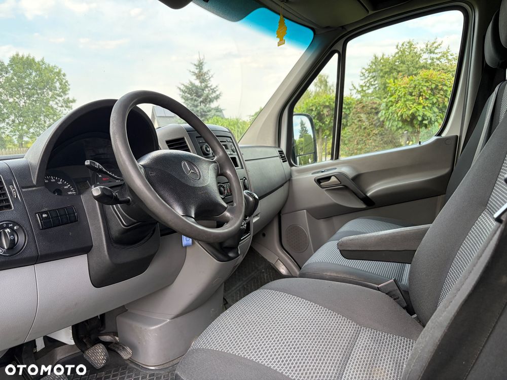 Mercedes-Benz Sprinter 906.213 - 8