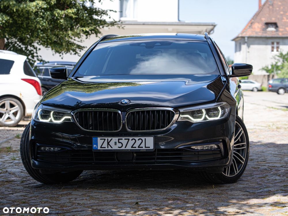 BMW Seria 5 530d xDrive Sport Line - 13