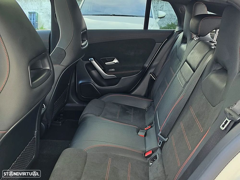 Mercedes-Benz CLA 250 e 8G-DCT AMG Line - 23