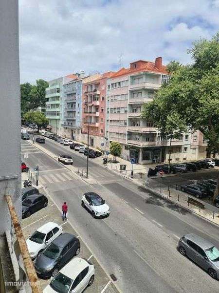 Apartamento para venda em ótimo local, em Lisboa - Grande imagem: 2/12