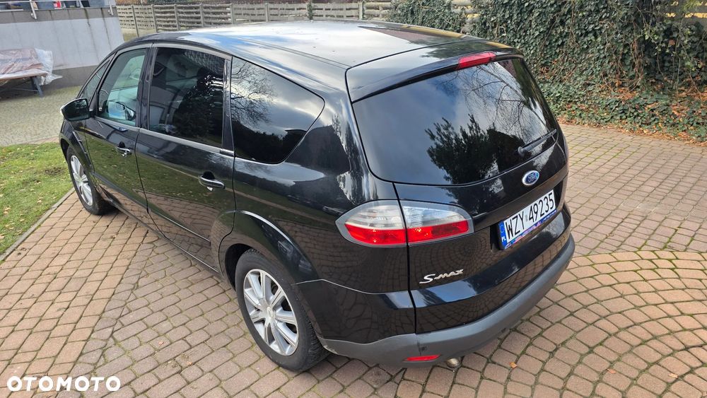 Ford S-Max - 22