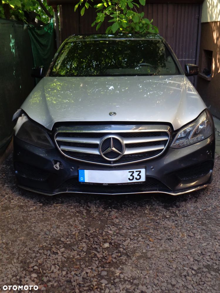 Mercedes-Benz Klasa E 300 BlueTEC 7G-TRONIC Elegance - 2