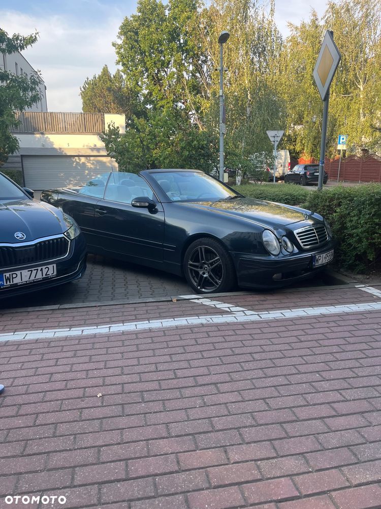 Mercedes-Benz CLK - 2