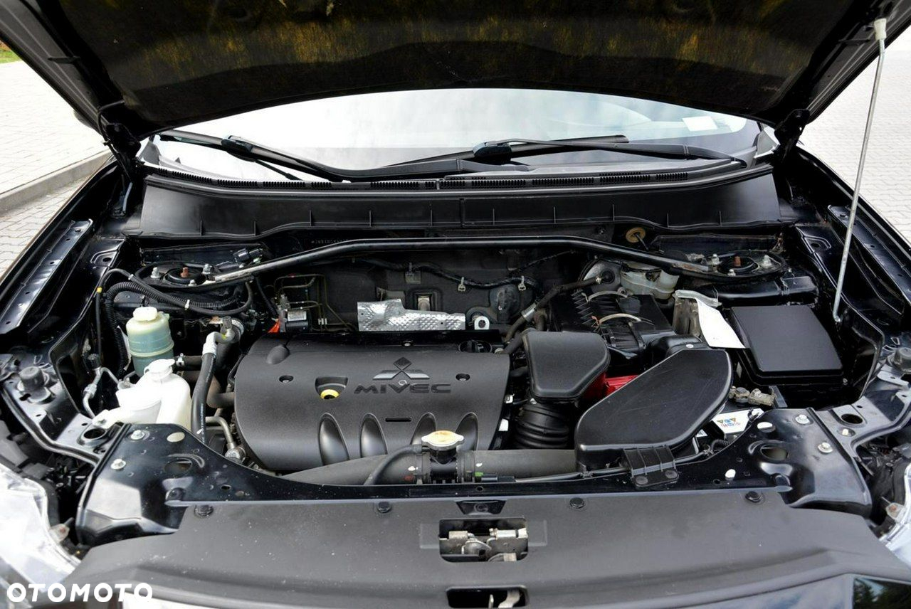 Mitsubishi Outlander 2.0 2WD Edition - 32