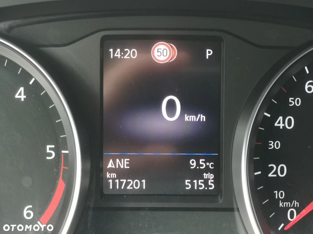 Volkswagen Passat 2.0 TDI Business DSG - 17