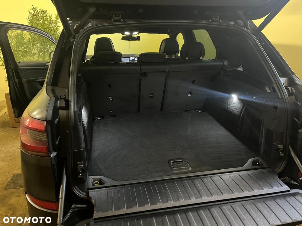 BMW X5 xDrive40d - 9