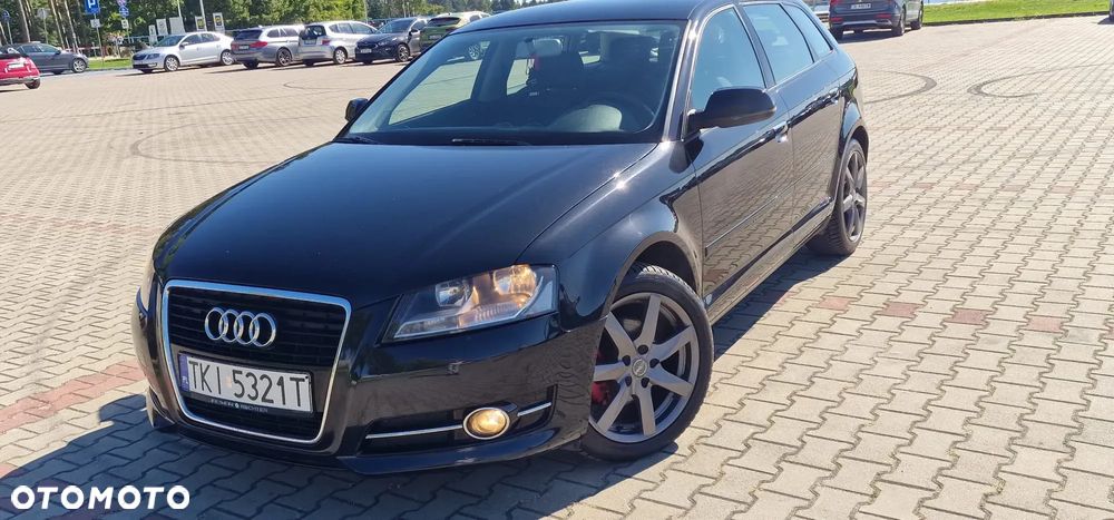 Audi A3 Sportback - 1