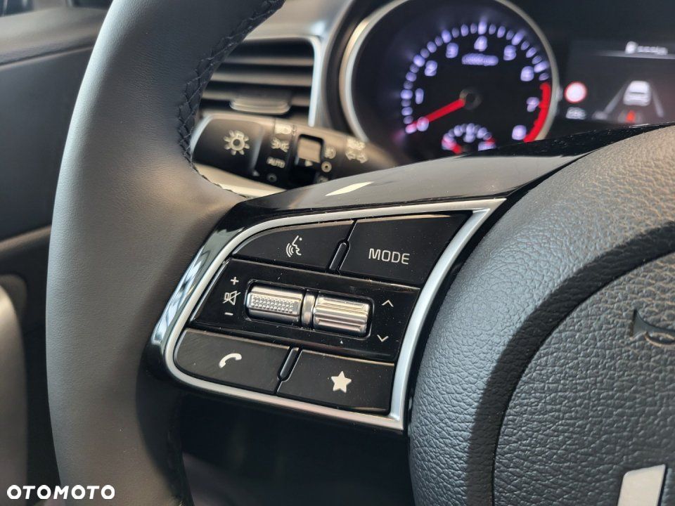 Kia Ceed - 16