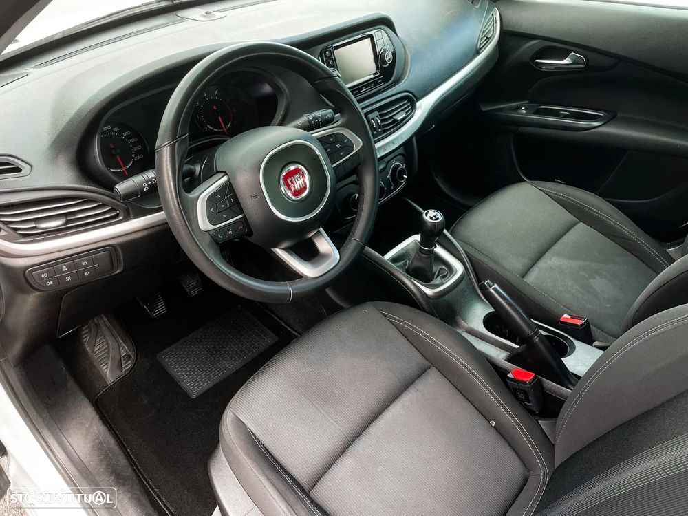 Fiat Tipo Station Wagon 1.3 M-Jet Easy J17 - 5
