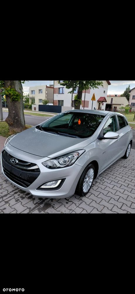 Hyundai i30 blue 1.6 CRDi Classic - 1