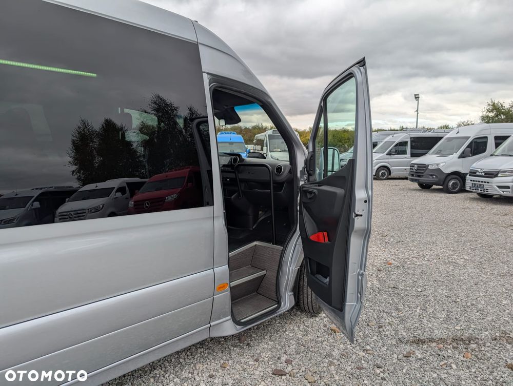 Mercedes-Benz Sprinter 519 - 16