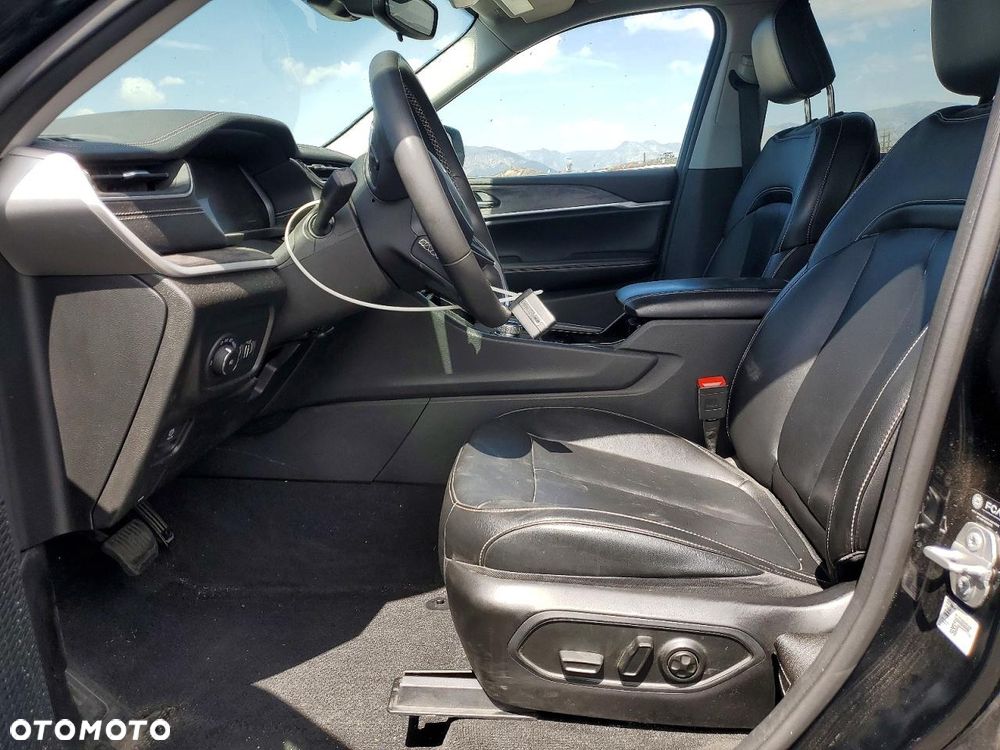 Jeep Grand Cherokee - 7