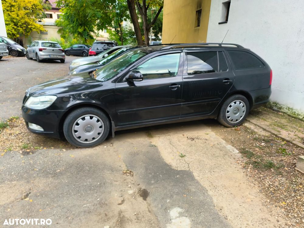 Skoda Octavia 1.6 TDI ACTIVE - 8