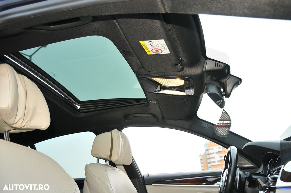 BMW Seria 5 530d xDrive Aut. - 30