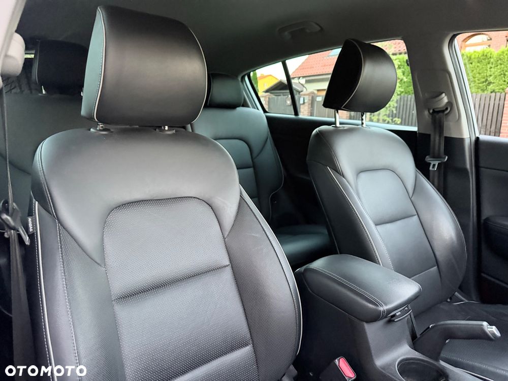 Kia Sportage - 12