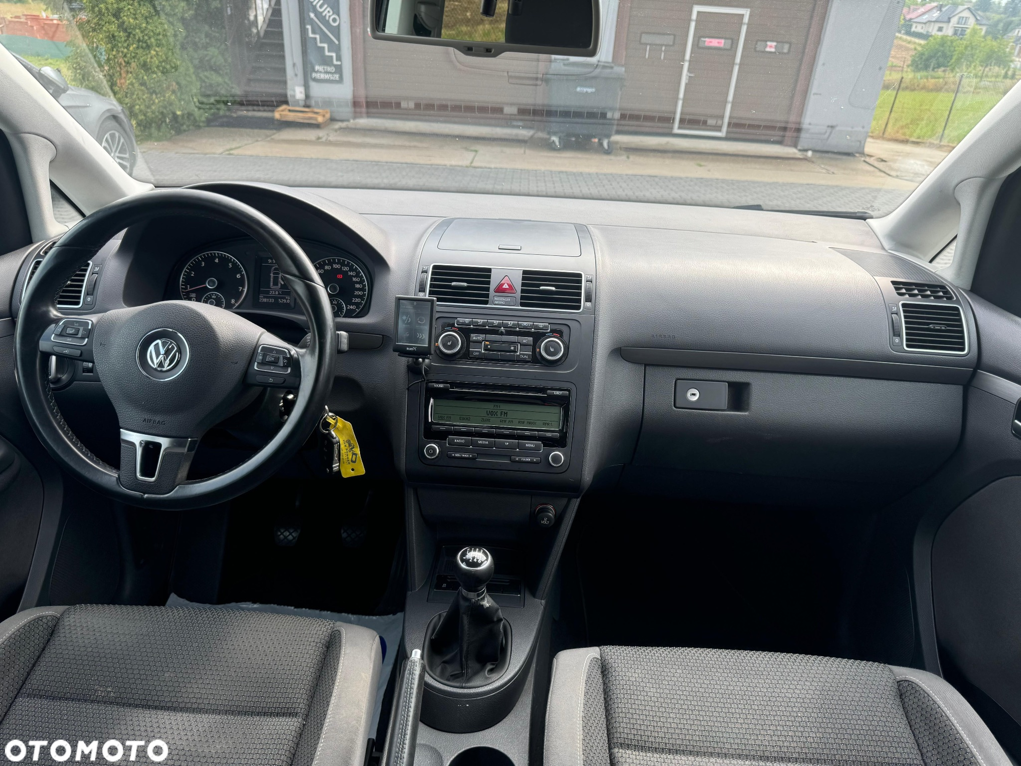 Volkswagen Touran 1.4 TSI Comfortline - 25