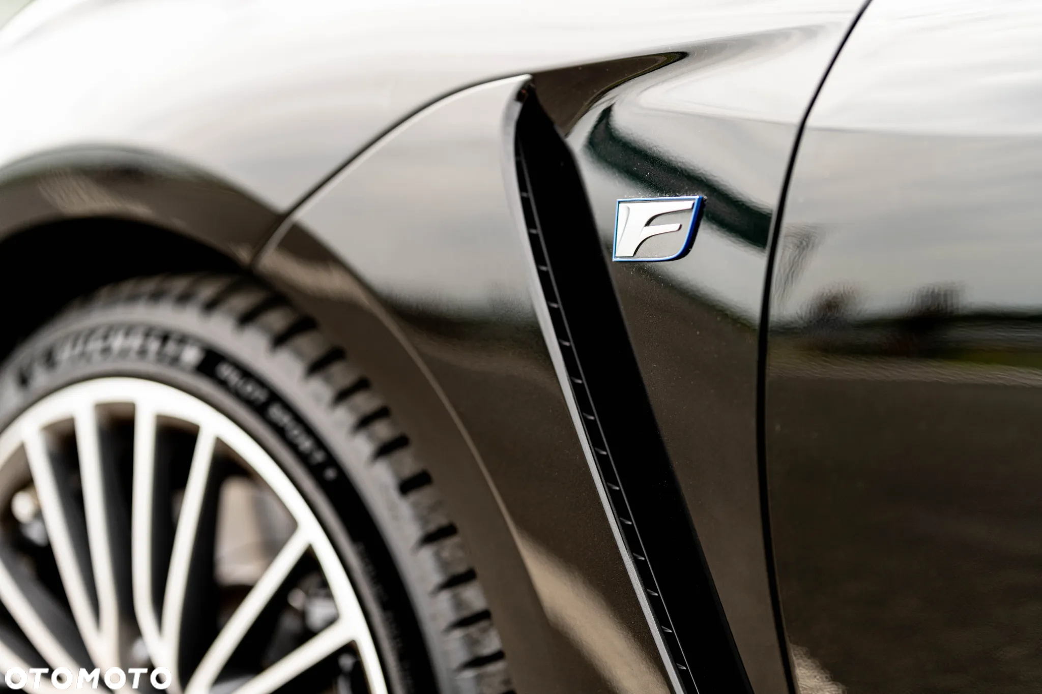 Lexus RC F Prestige - 13