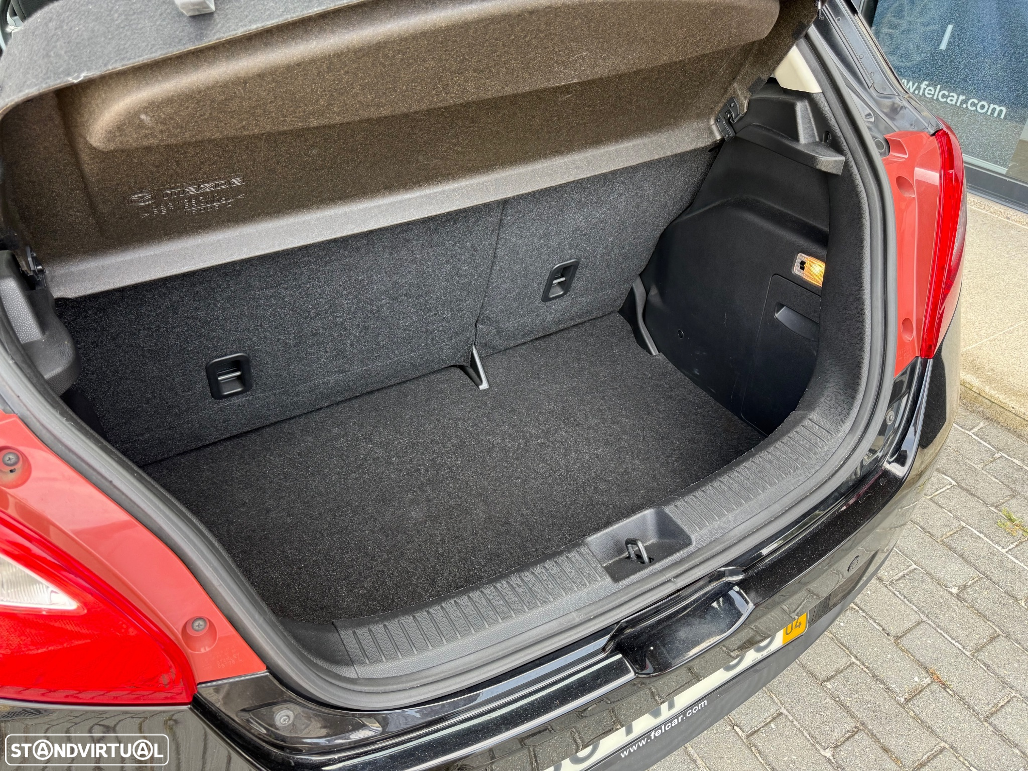 Mazda 2 1.3 MZR Sport - 24