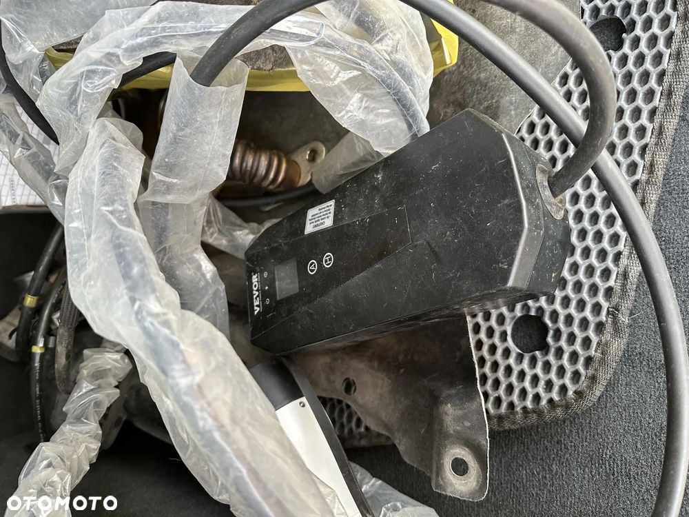 Volvo V60 D6 AWD Plug-in Hybrid Summum - 12