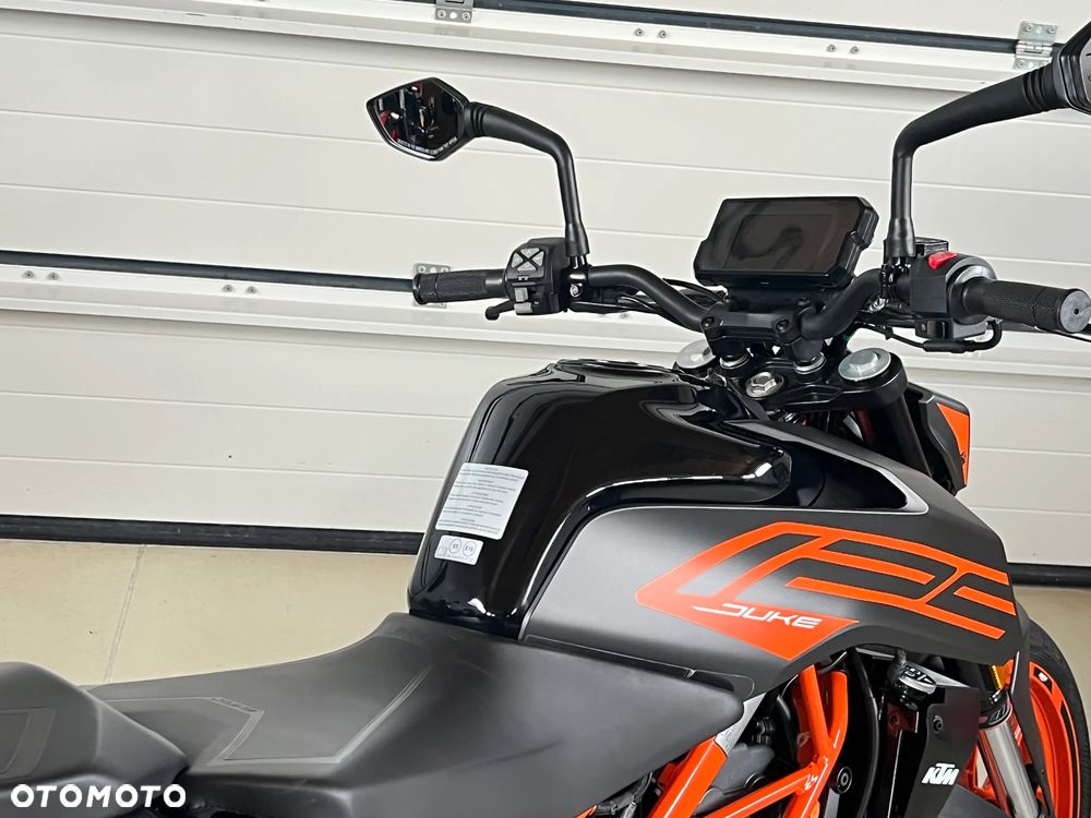 KTM Duke 125 - 28