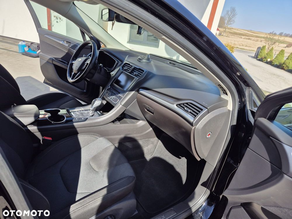 Ford Mondeo 2.0 TDCi Titanium PowerShift - 33