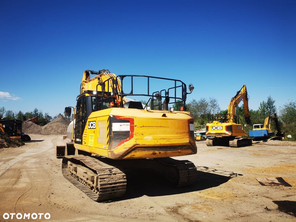 JCB 220X LC - 10