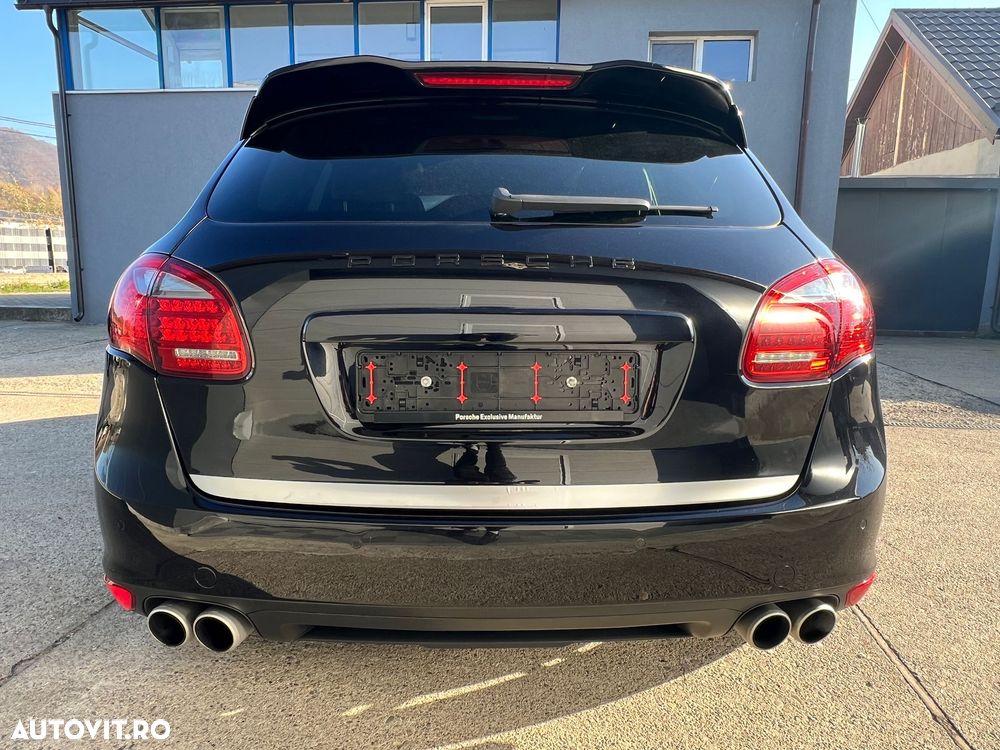 Porsche Cayenne Turbo V8 4.8L Aut. - 12