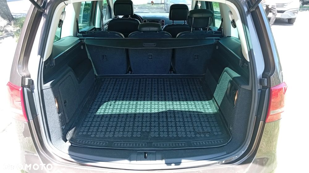 Volkswagen Sharan 2.0 TDI Highline - 20