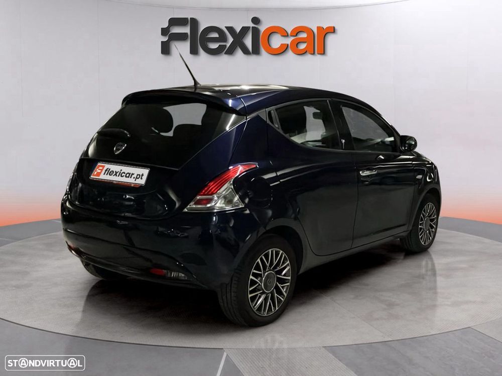 Lancia Ypsilon - 4