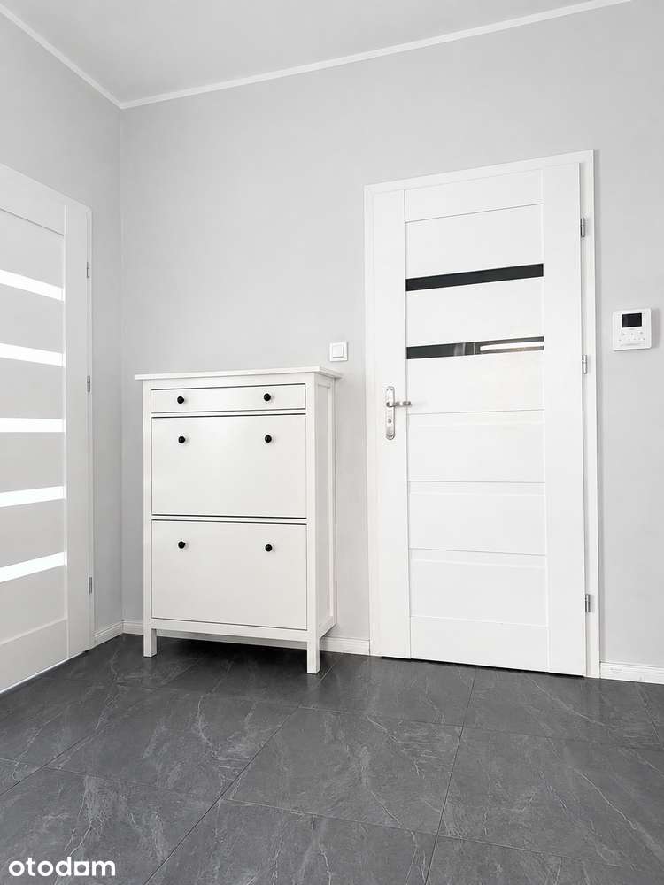 Starowiejska 50. Dwie sypialnie, salon z aneksem, biuro, garaż, balkon