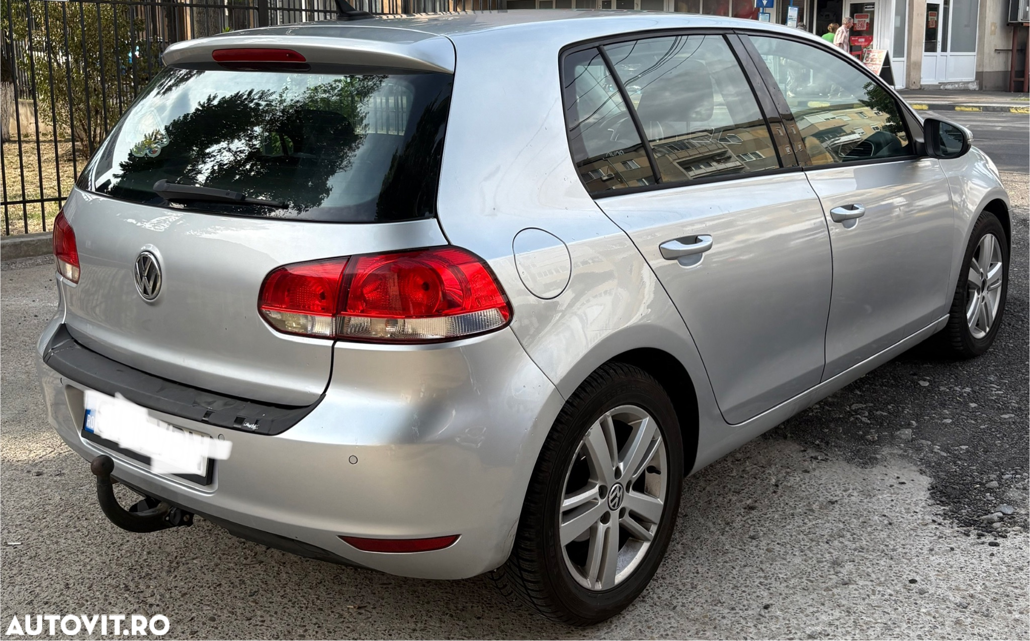 Volkswagen Golf - 2