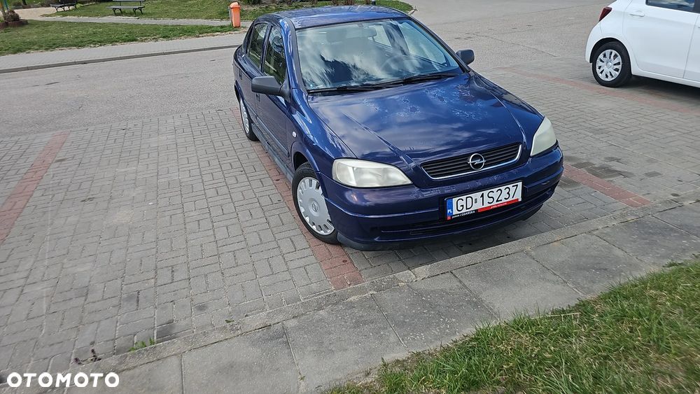 Opel Astra - 4