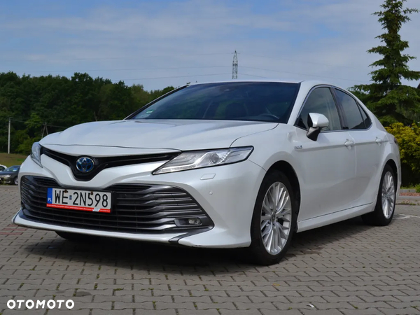 Toyota Camry 2.5 Hybrid Executive CVT