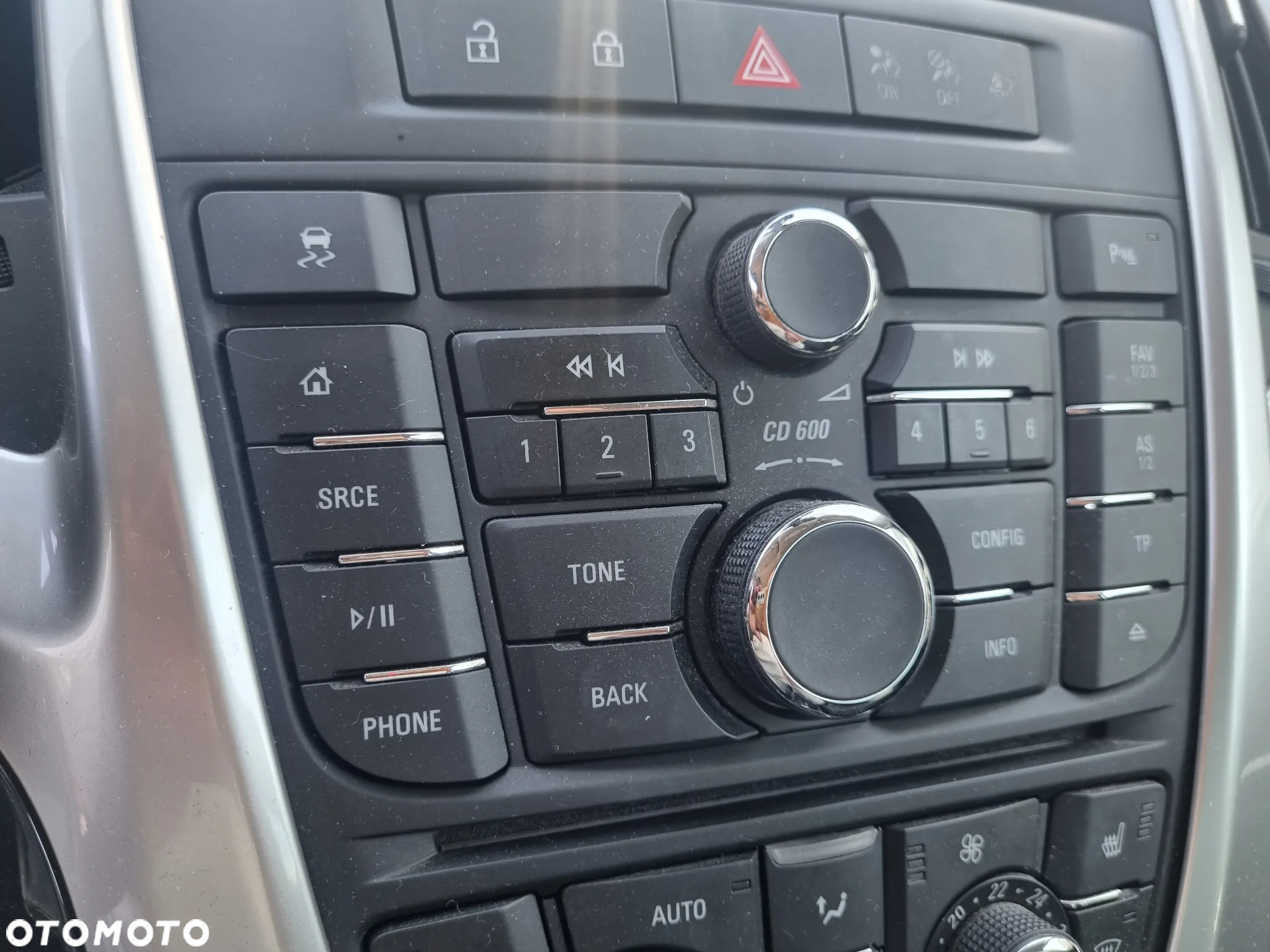 OPEL ASTRA IV J 09-15 2014 r. panel radia radioodbiornik radioodtwarzacz radio * - 2