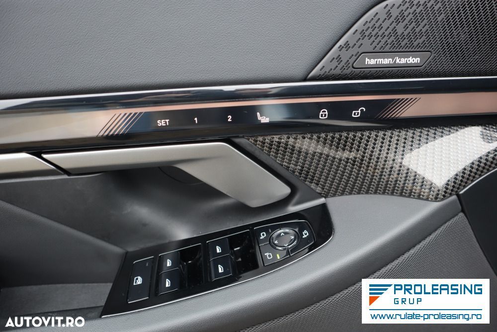 BMW Seria 5 520i AT MHEV - 12