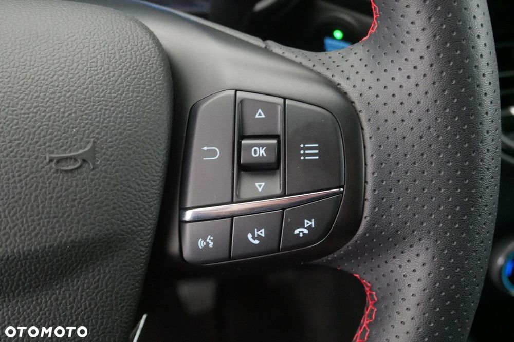 Ford Kuga - 33