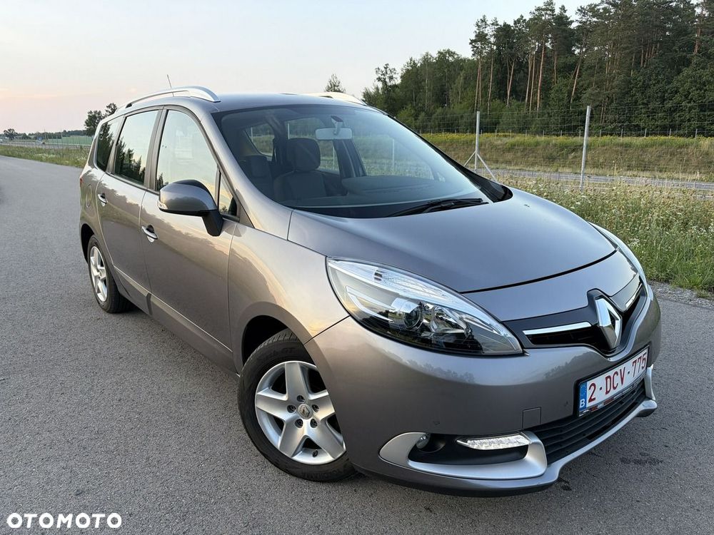 Renault Grand Scenic - 1
