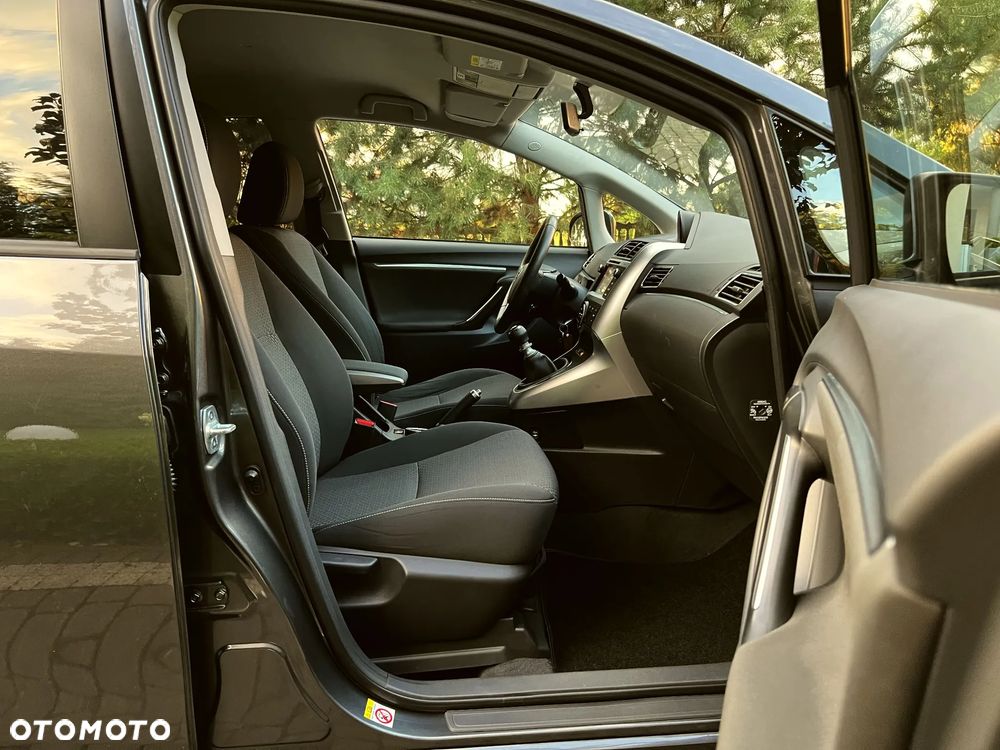 Toyota Verso 1.8 7-Sitzer Comfort - 26