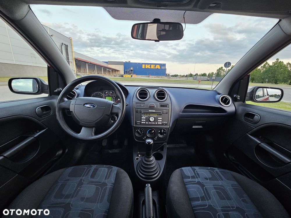 Ford Fiesta - 8