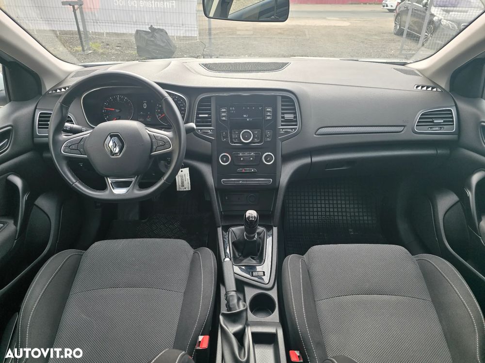 Renault Megane TCE 114 GPF Life - 13