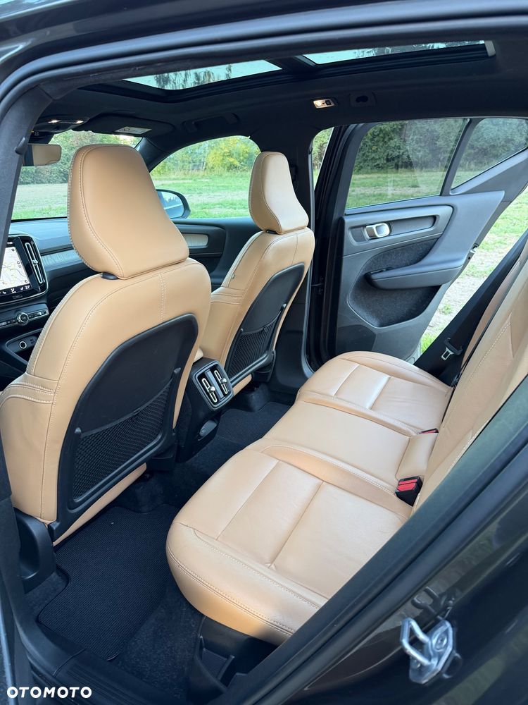 Volvo XC 40 D4 AWD Inscription - 22
