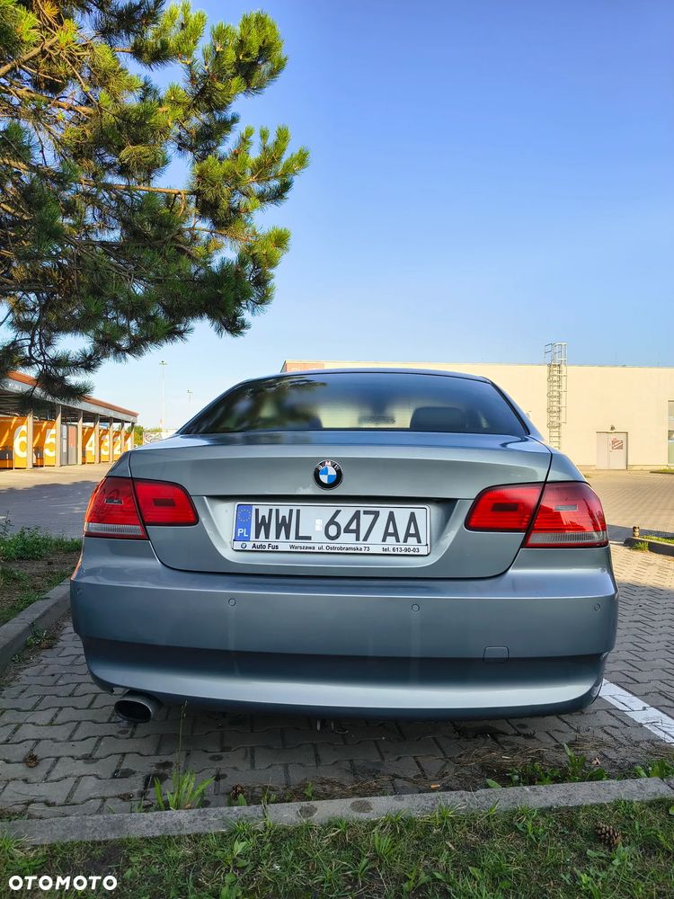 BMW Seria 3 320i - 21