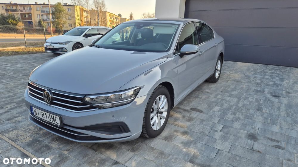 Volkswagen Passat 1.5 TSI EVO Business - 1