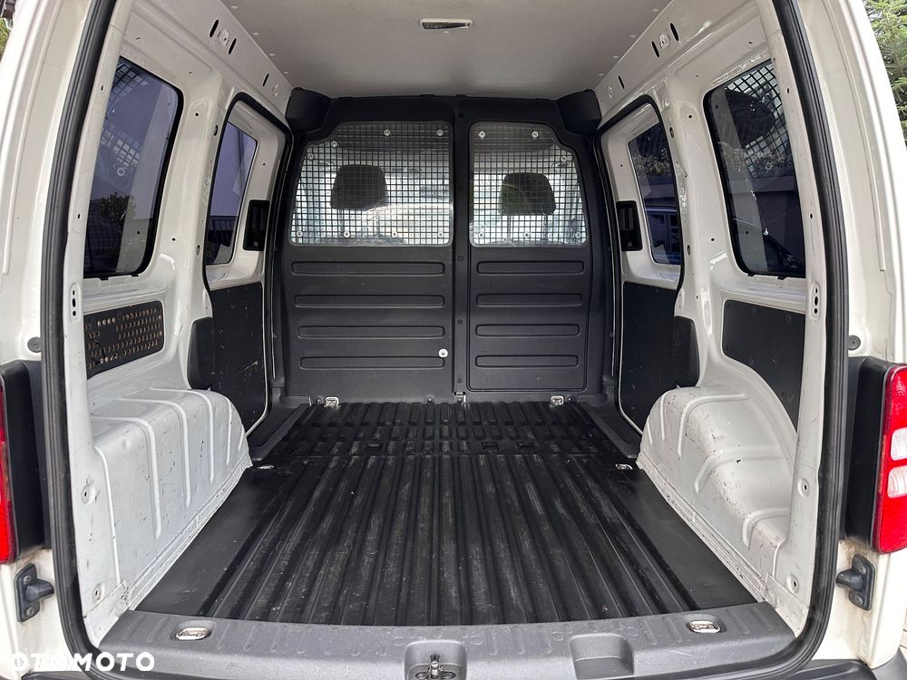 Volkswagen Caddy - 21