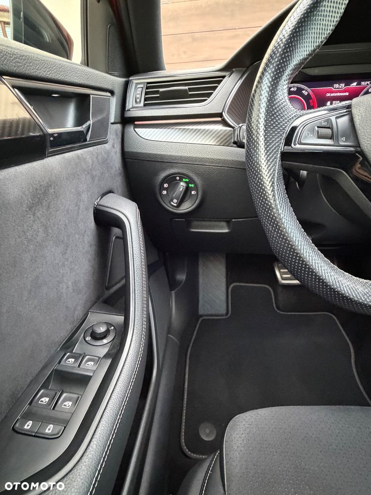 Skoda Superb 2.0 TDI SCR 4x4 Sportline DSG - 25