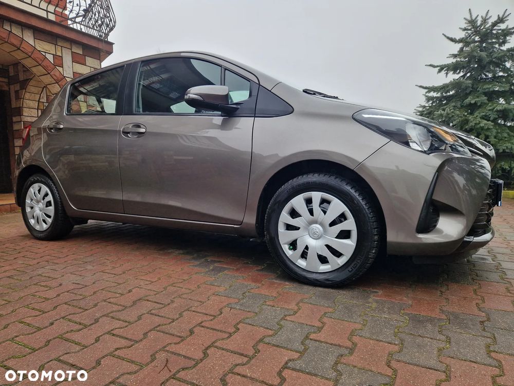 Toyota Yaris 1.5 Active - 11