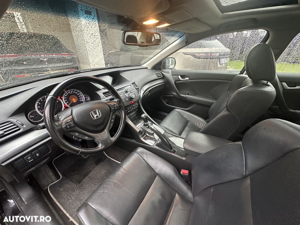 Honda Accord 2.0i AT Executive Navi - 12